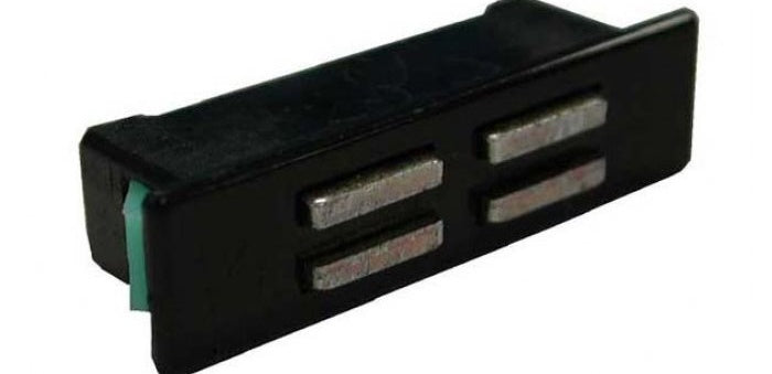 Fire Magic Magnetic Catch Snap-In