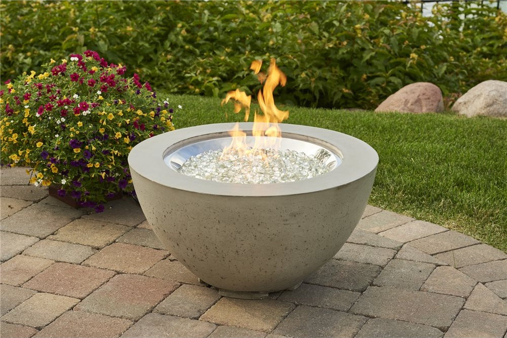 Outdoor GreatRoom Cove 29" Round Fire Bowl in Natural Grey Supercast Concrete