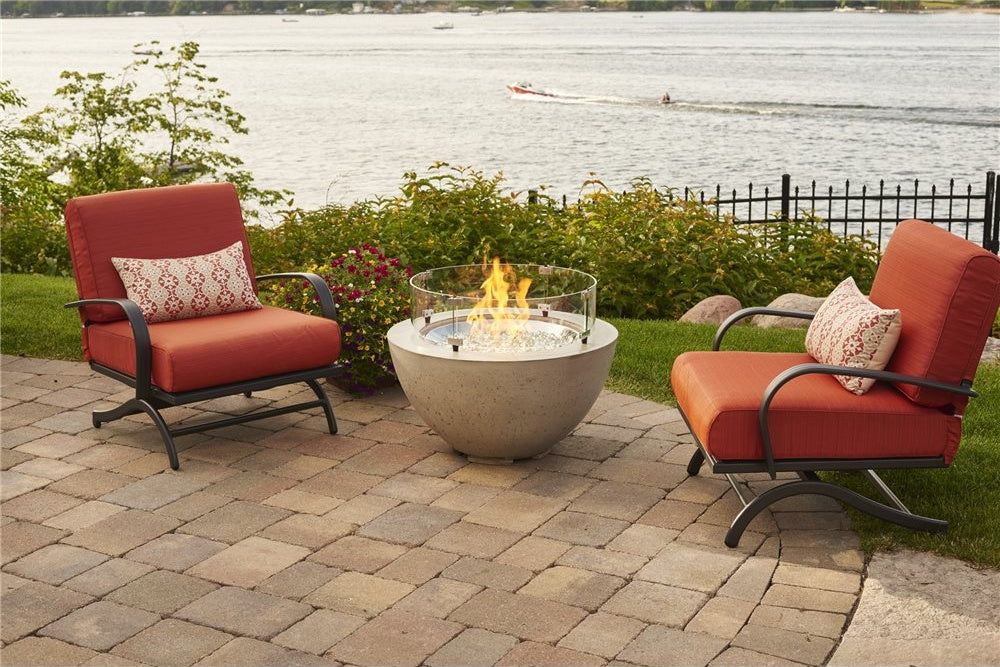 Outdoor GreatRoom Cove 29" Round Fire Bowl in Natural Grey Supercast Concrete