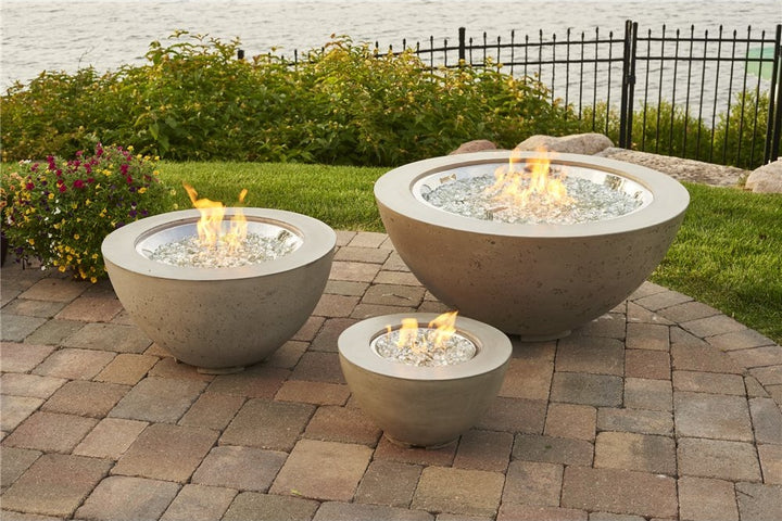 Outdoor GreatRoom Cove 29" Round Fire Bowl in Natural Grey Supercast Concrete