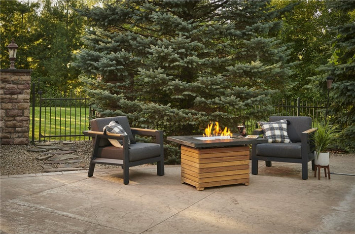 Outdoor GreatRoom Darien Gas Fire Pit Table, Stone Grey Everblend Top