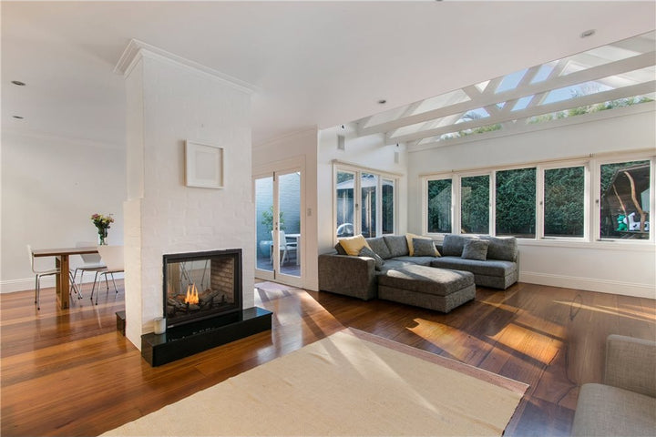 Montigo Divine H42 See-Through Fireplace